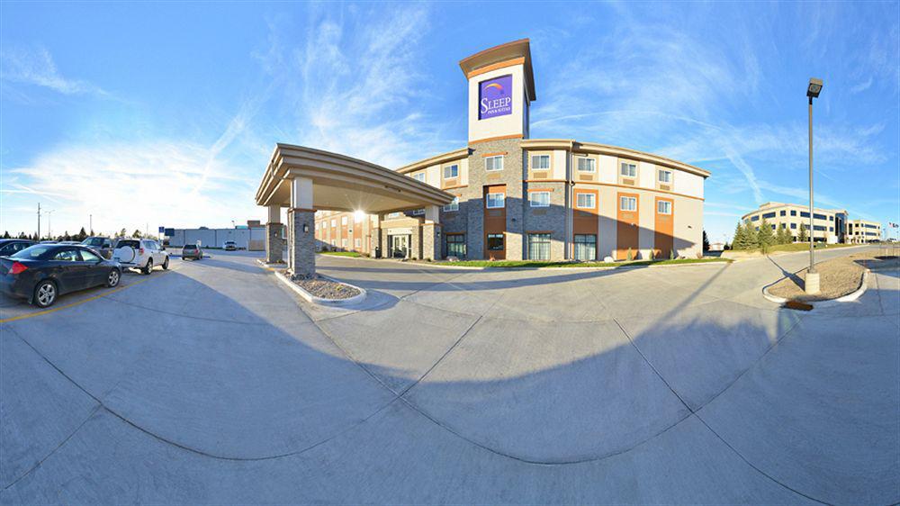 Sleep & I-94 Hotel Bismarck