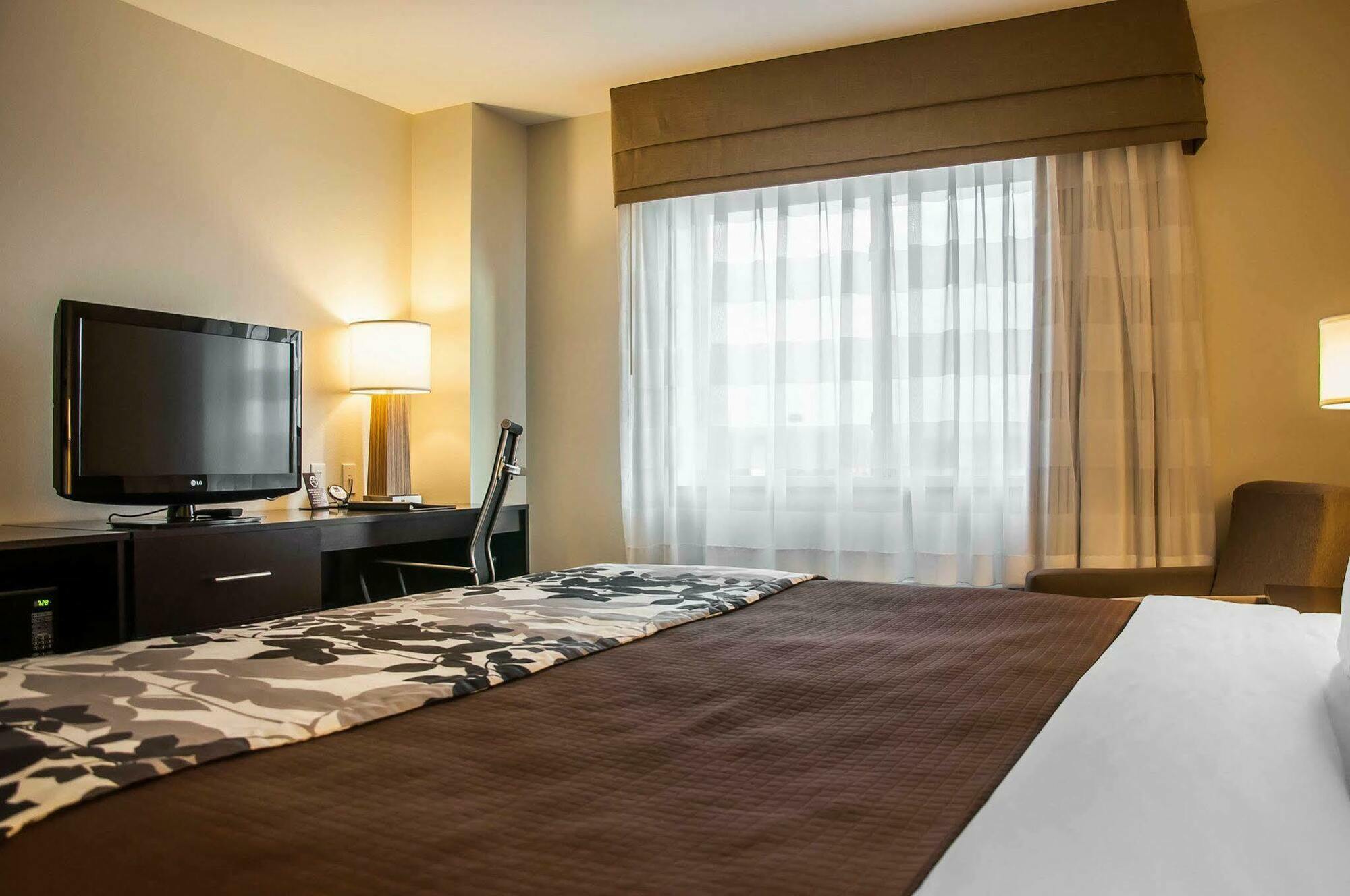 Hotel Sleep & I-94 Bismarck